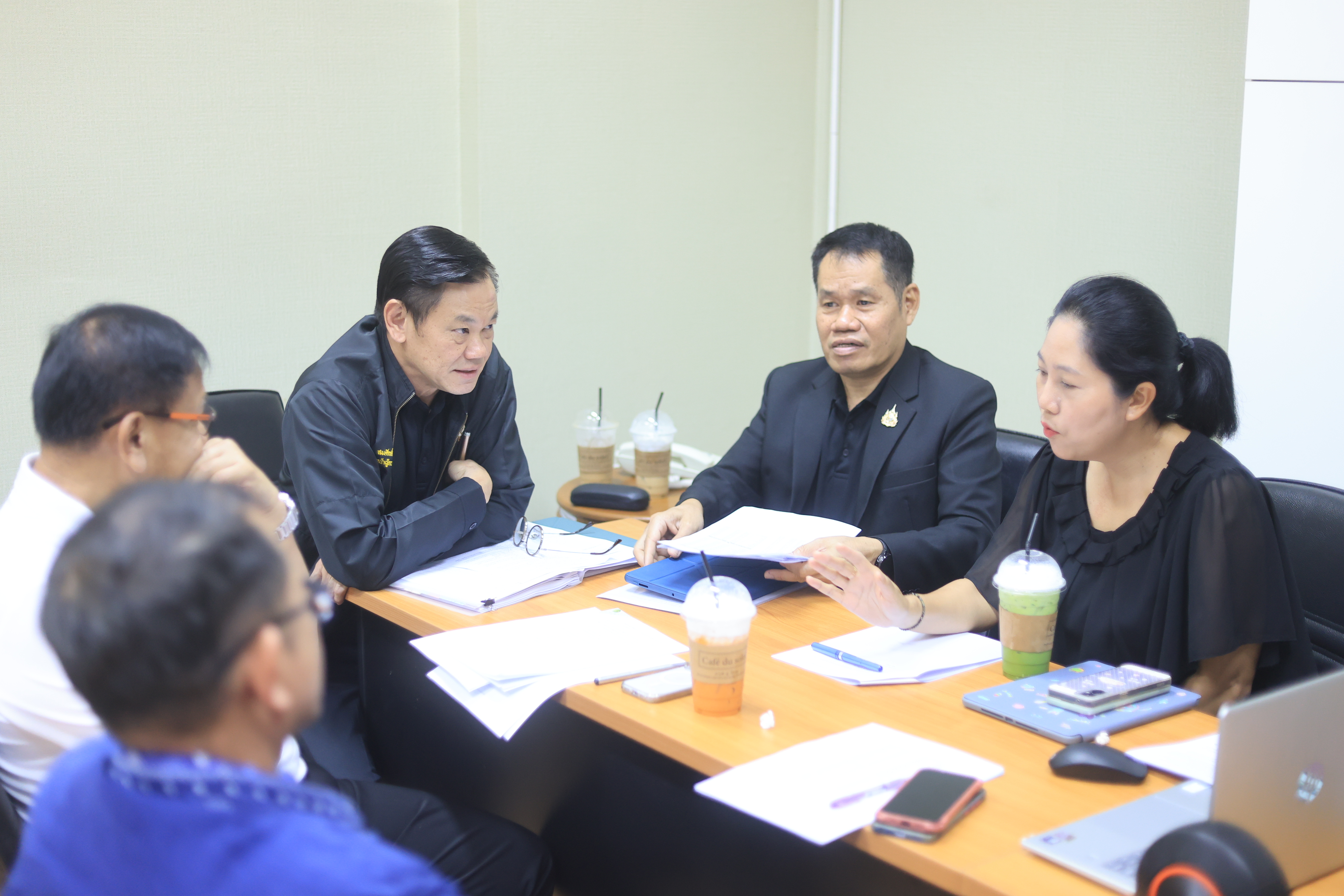 title - คณะผู้ตรวจราชการกรม ประชุมพิจารณาร่างหลักเกณฑ์การคัดเลือกรางวัลให้กับหน่วยงาน ส.ป.ก.จังหวัด สำหรับทีมผู้ตรวจราชการกรม ส.ป.ก.